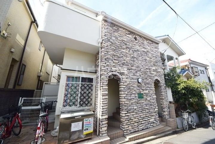 グリシーヌ成城の外観