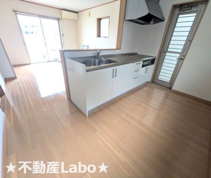 徳島県板野郡北島町鯛浜字西ノ須(一戸建)の賃貸物件の居間