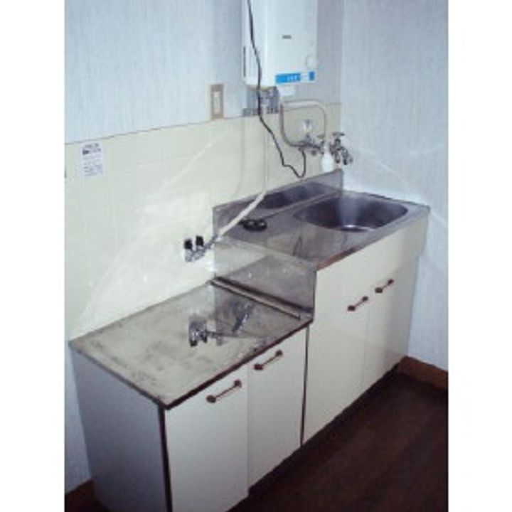 岩手県盛岡市緑が丘4(アパート)の賃貸物件のキッチン