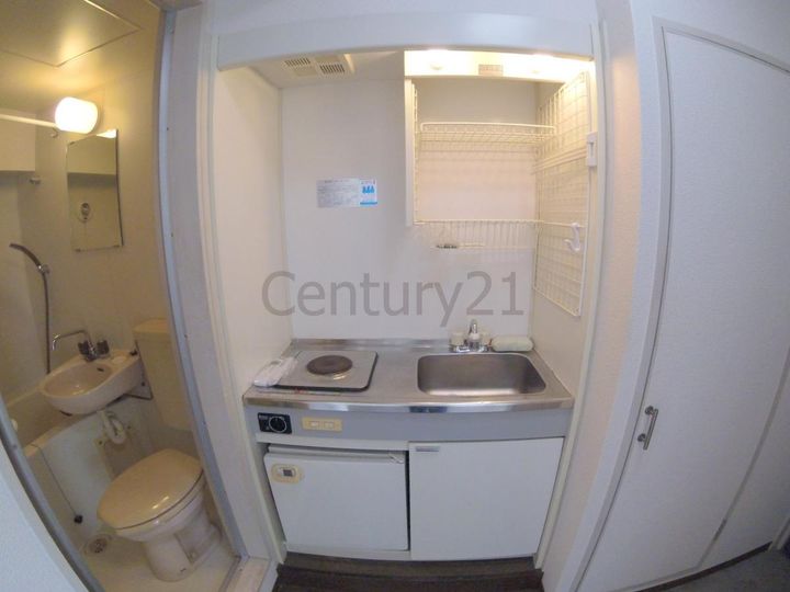 メゾン段上のキッチン