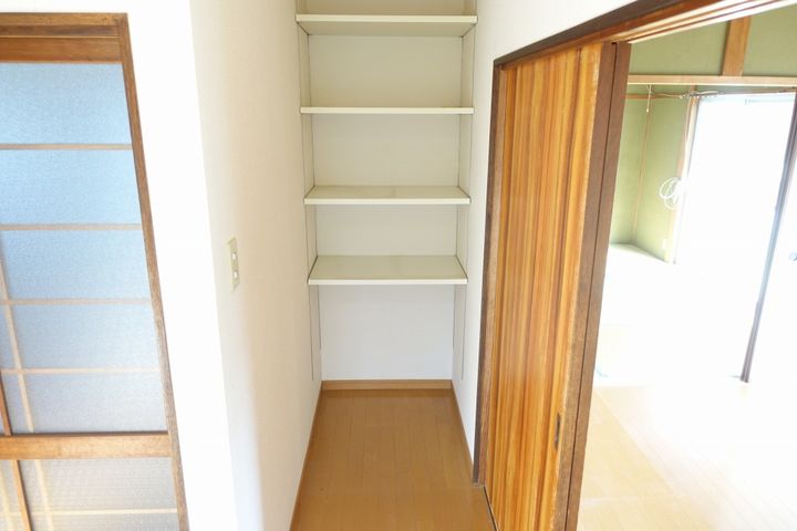 藏之下アパートの内装