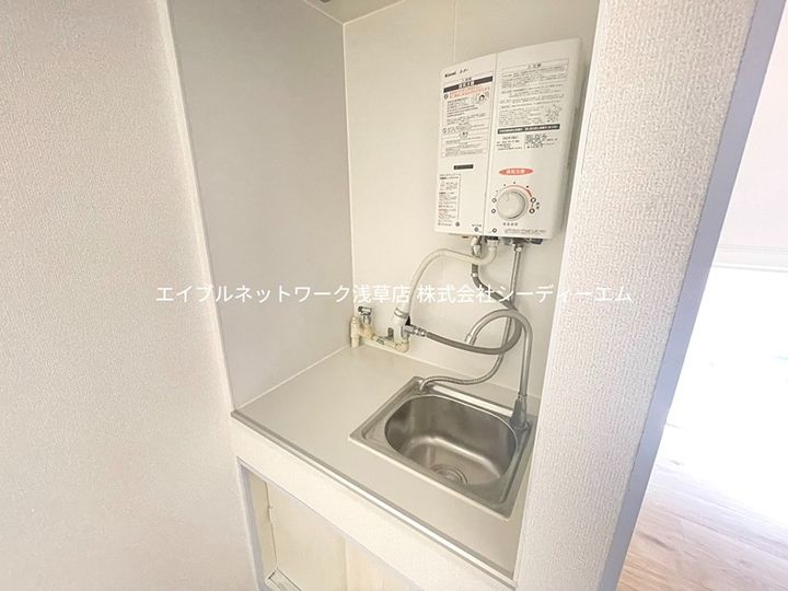 タウンハウスのキッチン