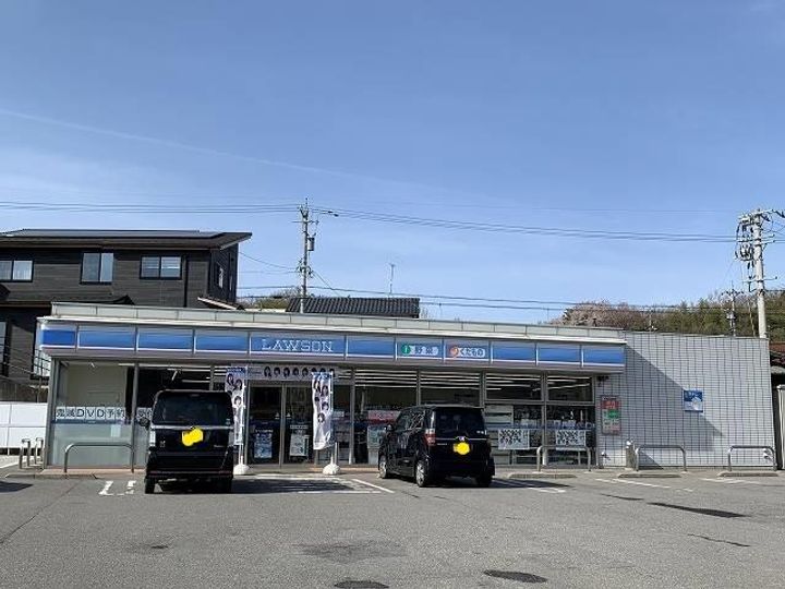 シャノワールの周辺