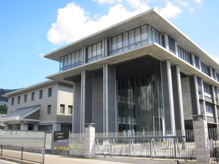 シュライン岡崎の周辺
