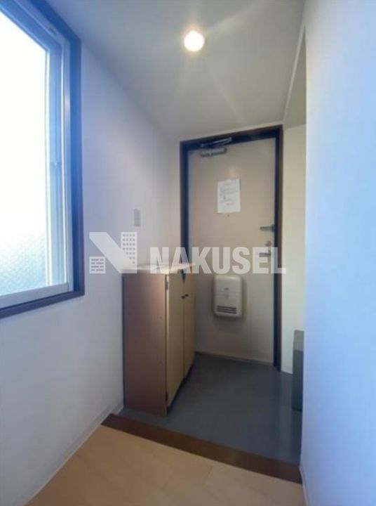 セレステ三軒茶屋の玄関