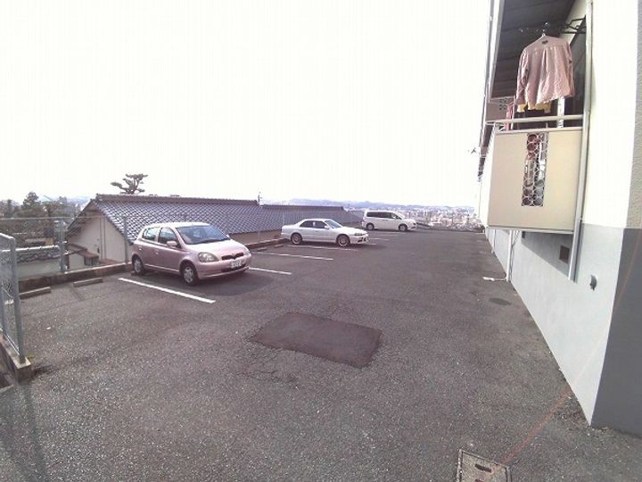 ボンセジュール霧ケ丘の地図