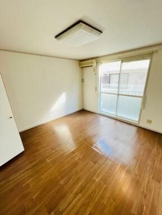 西ハイツの内装