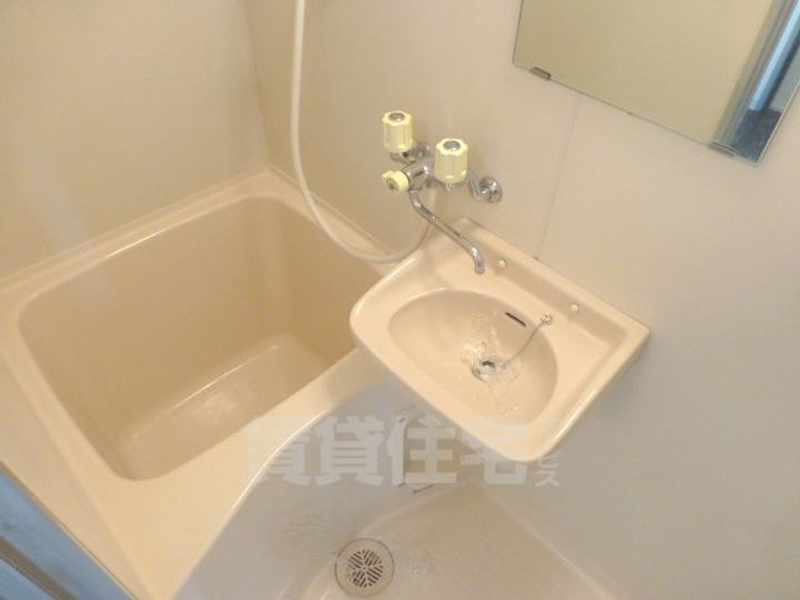 メゾンドールバンブーグラスの風呂