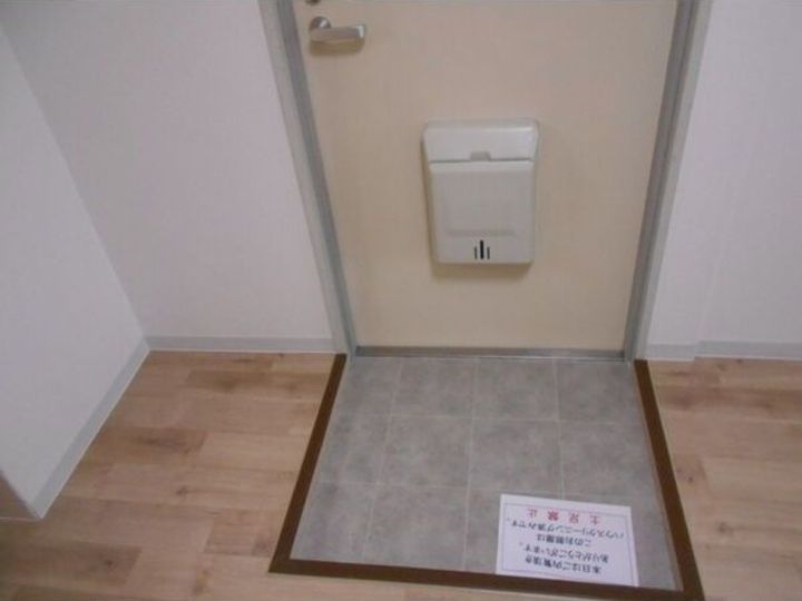 大阪府大阪市城東区諏訪2(マンション)の賃貸物件の玄関