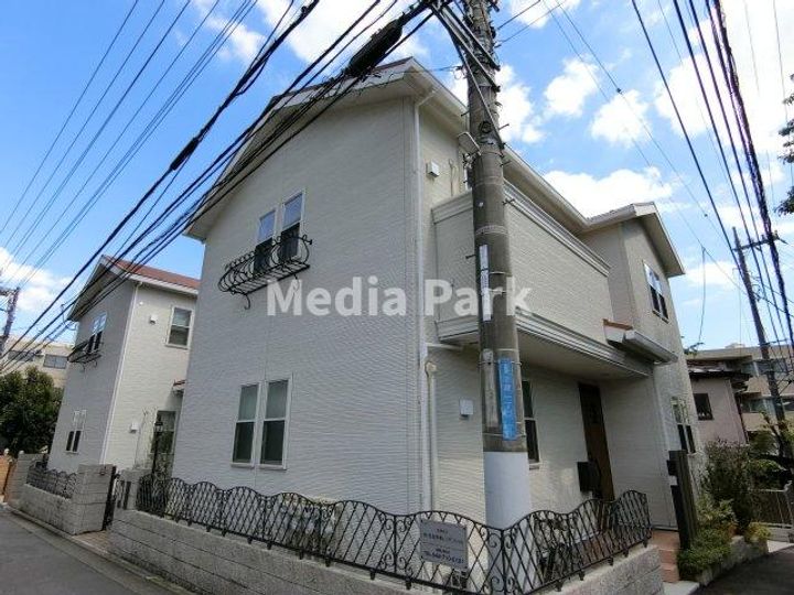 神奈川県川崎市宮前区有馬1(アパート)の賃貸物件の外観