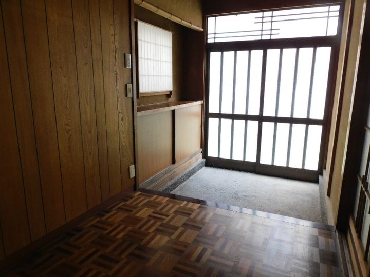 埼玉県朝霞市栄町2(一戸建)の賃貸物件の玄関