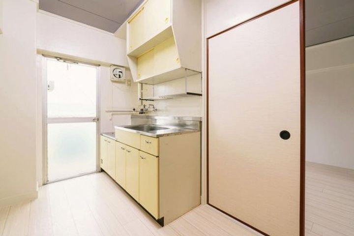 ビレッジハウス新居2号棟のキッチン