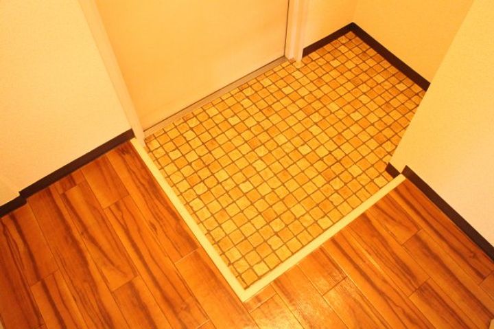 坂田マンションの玄関