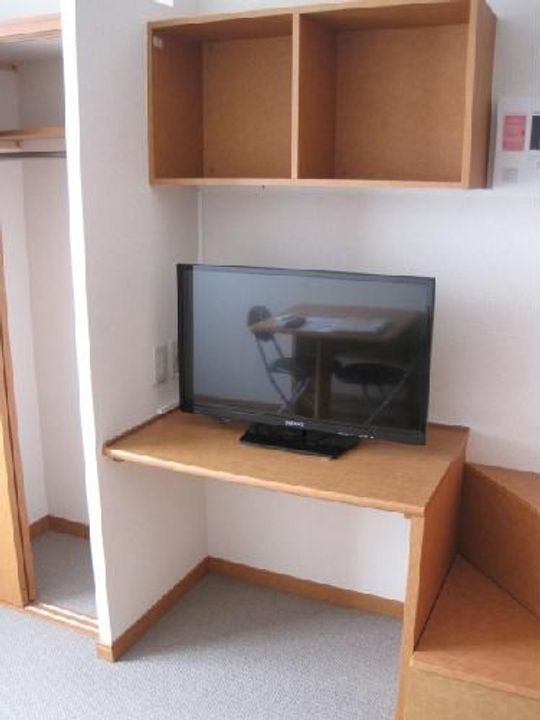 レオパレスプラチナヒルズの居間