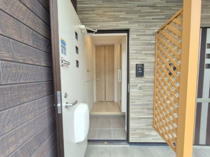 シャトー桜の玄関