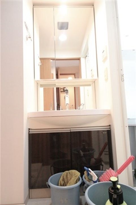 クリーデンス福島の内装