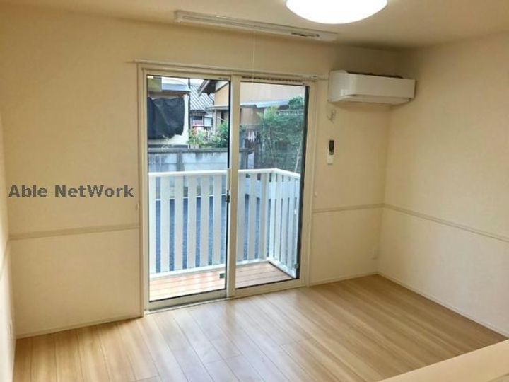 愛知県豊川市久保町社地(アパート)の賃貸物件の居間