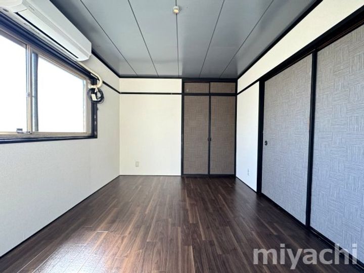 サンハイツ田宮の居間