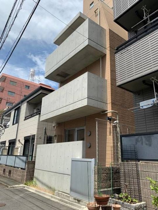 東京都新宿区西落合1(マンション)の賃貸物件の外観