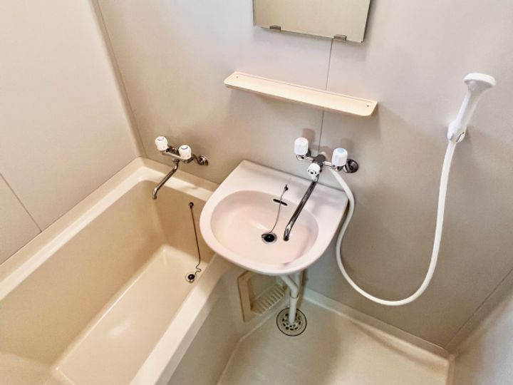 フォーライフ50の風呂