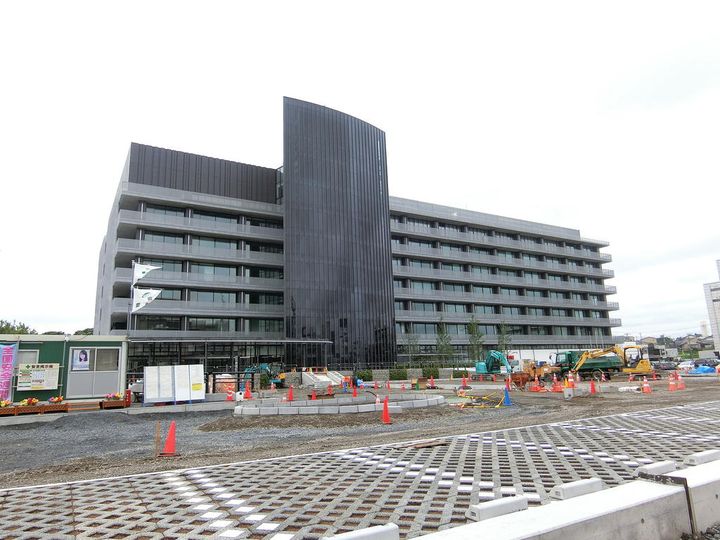 フォーライフ50の周辺