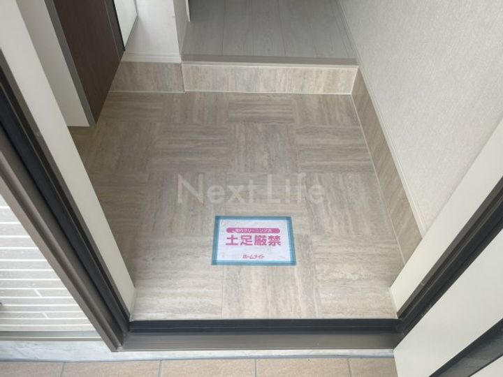 東京都武蔵村山市本町2(アパート)の賃貸物件の玄関