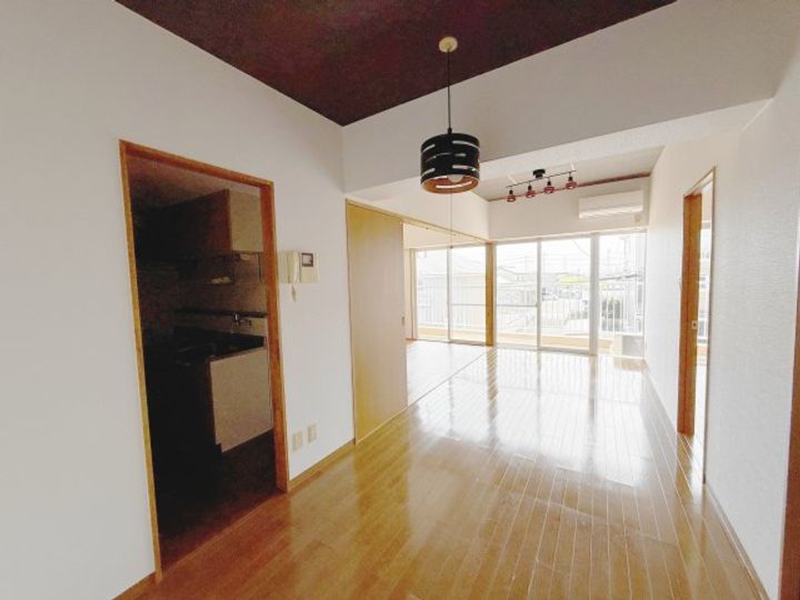 ハートフルマンションの居間