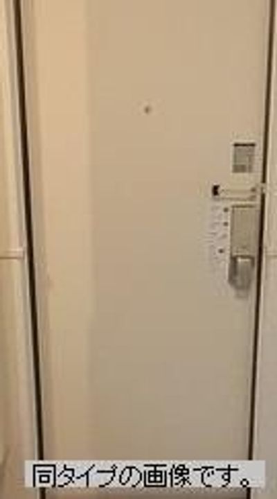 東京都墨田区立花4(マンション)の賃貸物件の玄関