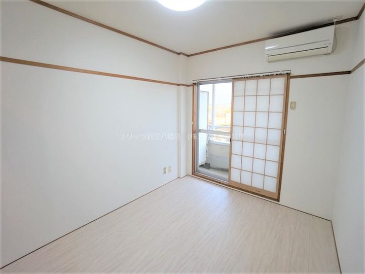 滋賀県近江八幡市西本郷町東(マンション)の賃貸物件の内装