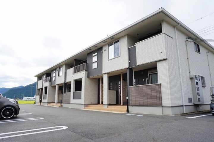 兵庫県丹波市氷上町横田(アパート)の賃貸物件の外観