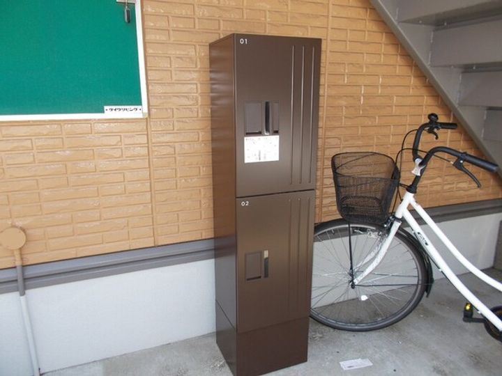 ラ・セゾン 壱番館の地図