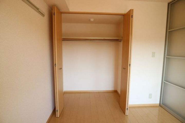 兵庫県三木市緑が丘町西5(アパート)の賃貸物件の内装