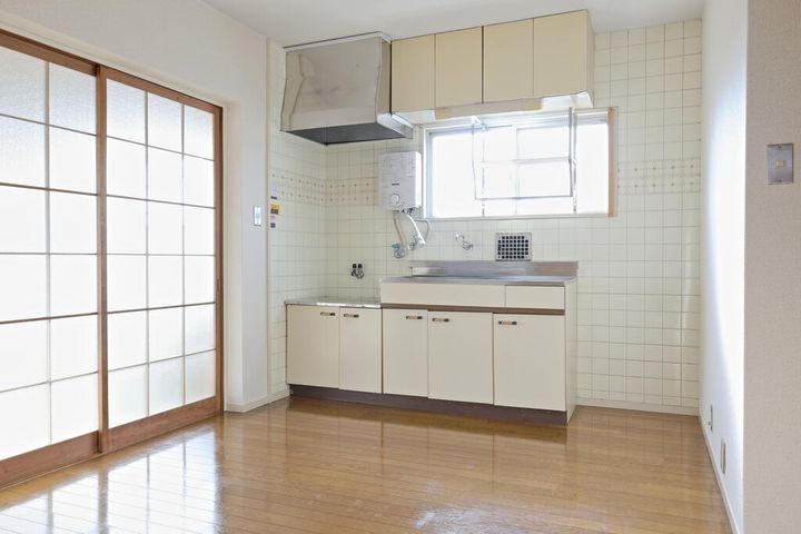 橋本マンションの居間