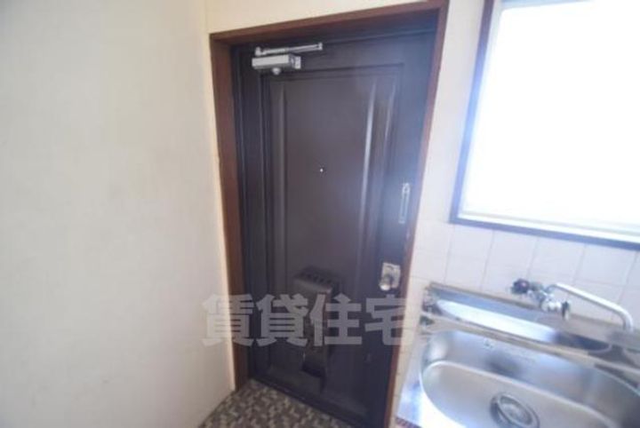 大阪府茨木市中津町(マンション)の賃貸物件の玄関