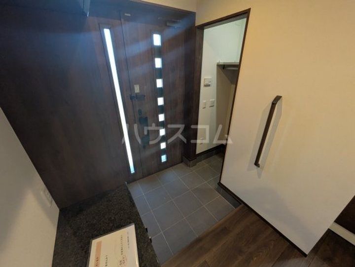 千葉県船橋市藤原5(一戸建)の賃貸物件の玄関