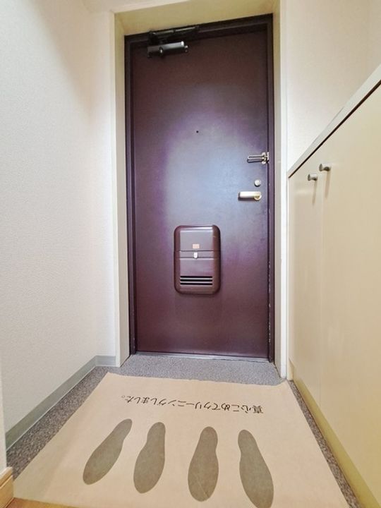 ストーク北新宿の玄関