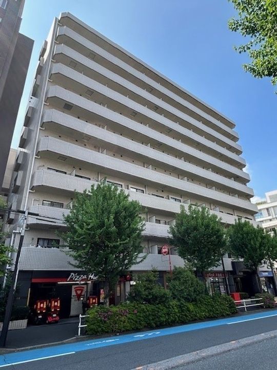 ストーク北新宿の外観