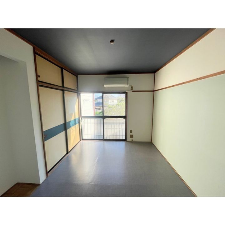 パールハイツの居間