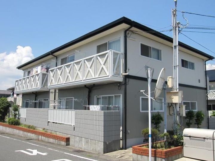 TAKASAGO加納B棟の外観