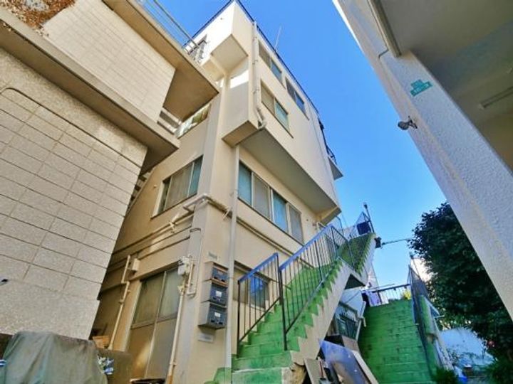 篠田ビルの外観