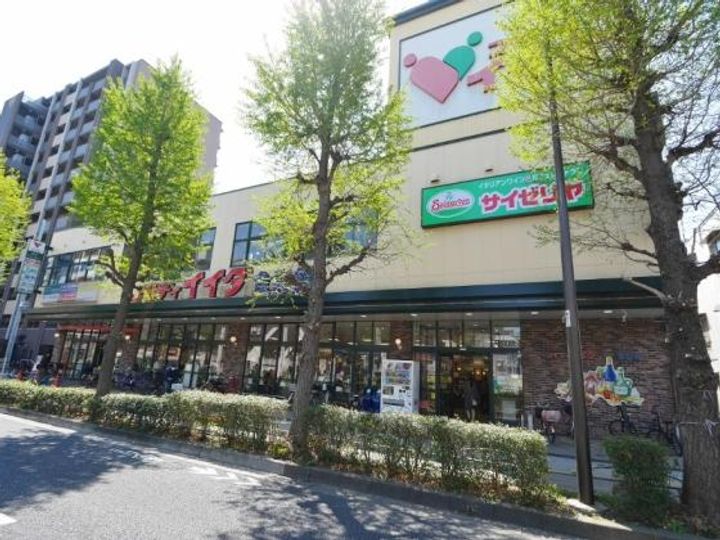 篠田ビルの周辺