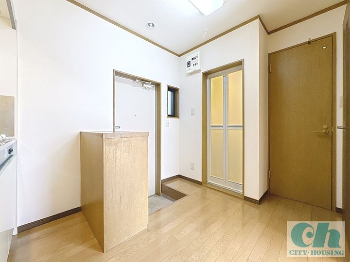 スカイシーハイツの玄関