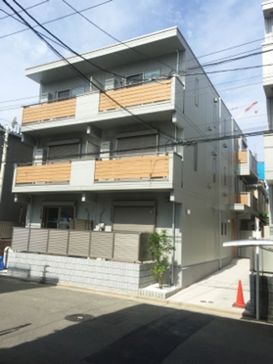 アンジュールの外観