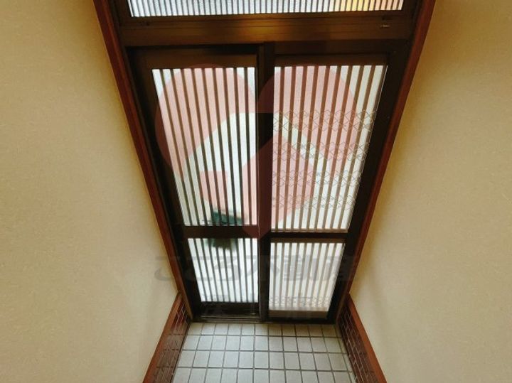 大阪府河内長野市西之山町(一戸建)の賃貸物件の玄関