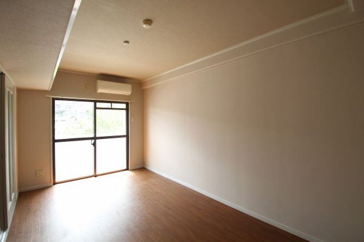 リマーカーブル己斐の内装