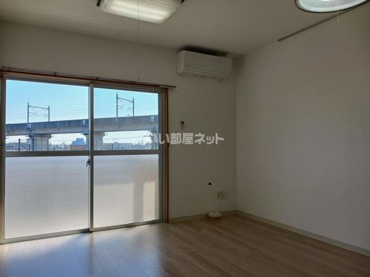 埼玉県熊谷市石原(マンション)の賃貸物件の居間