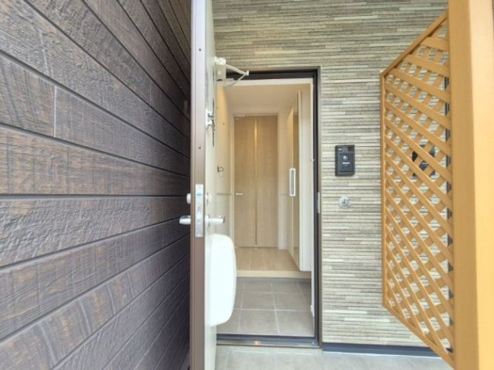 シャトー桜の玄関