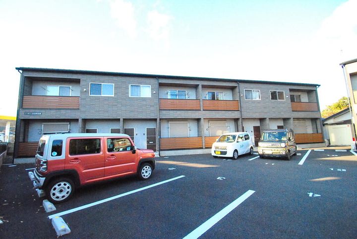 レーガベーネ金沢町Bの外観