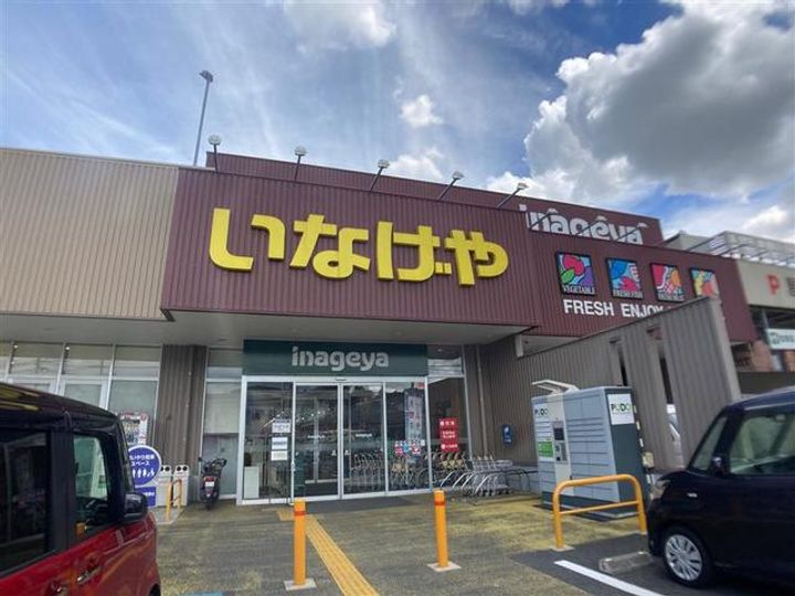 カサベルデA・Bの周辺