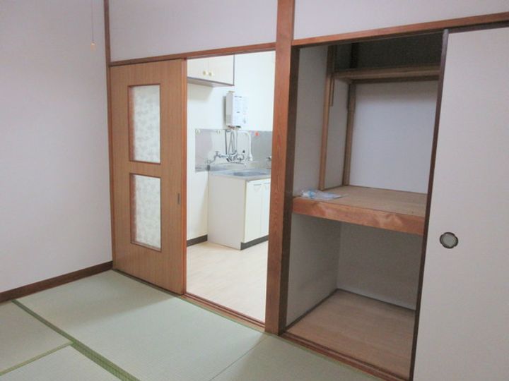 仙石マンションの居間